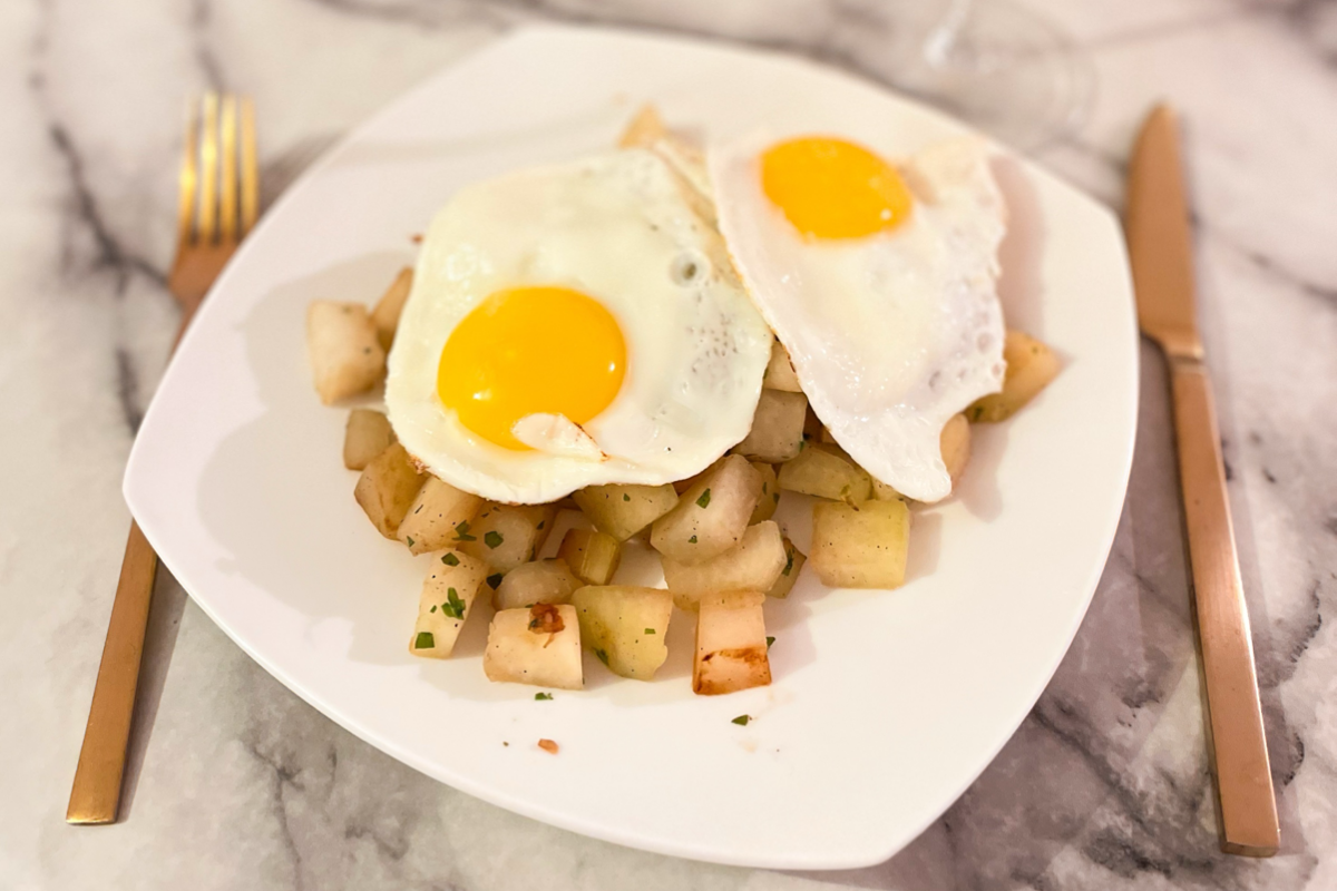 Lecker DETOX: Kohlrabi mit Estragon & Spiegelei